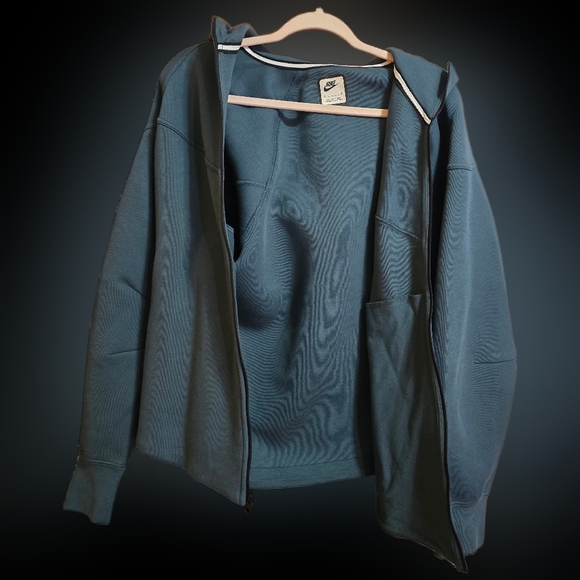 Nike Blue Women's Sweater - Picture 1 of 2